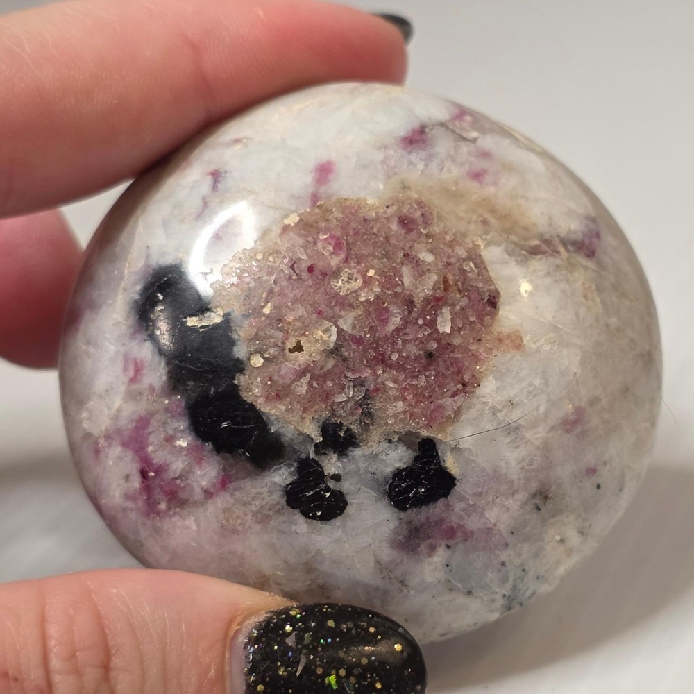 Unbranded Pink Tourmaline Quartz Palm Stone 2in‎ Pink White Fair Rubellite